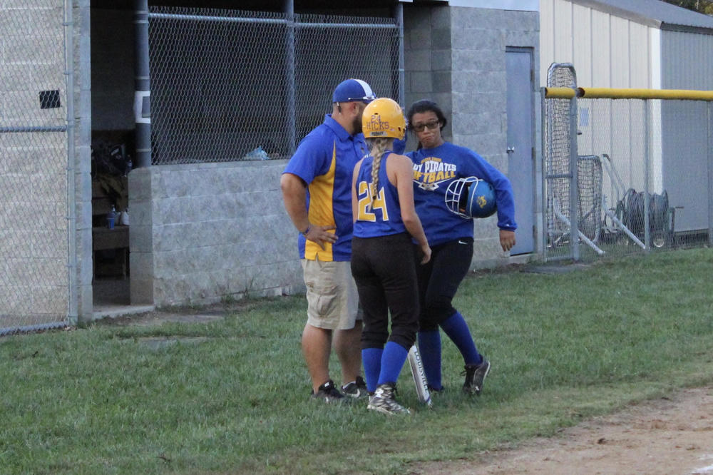Lady Pirates Place Fourth in Hermitage Tournament