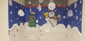 Holiday Door Decorating Contest